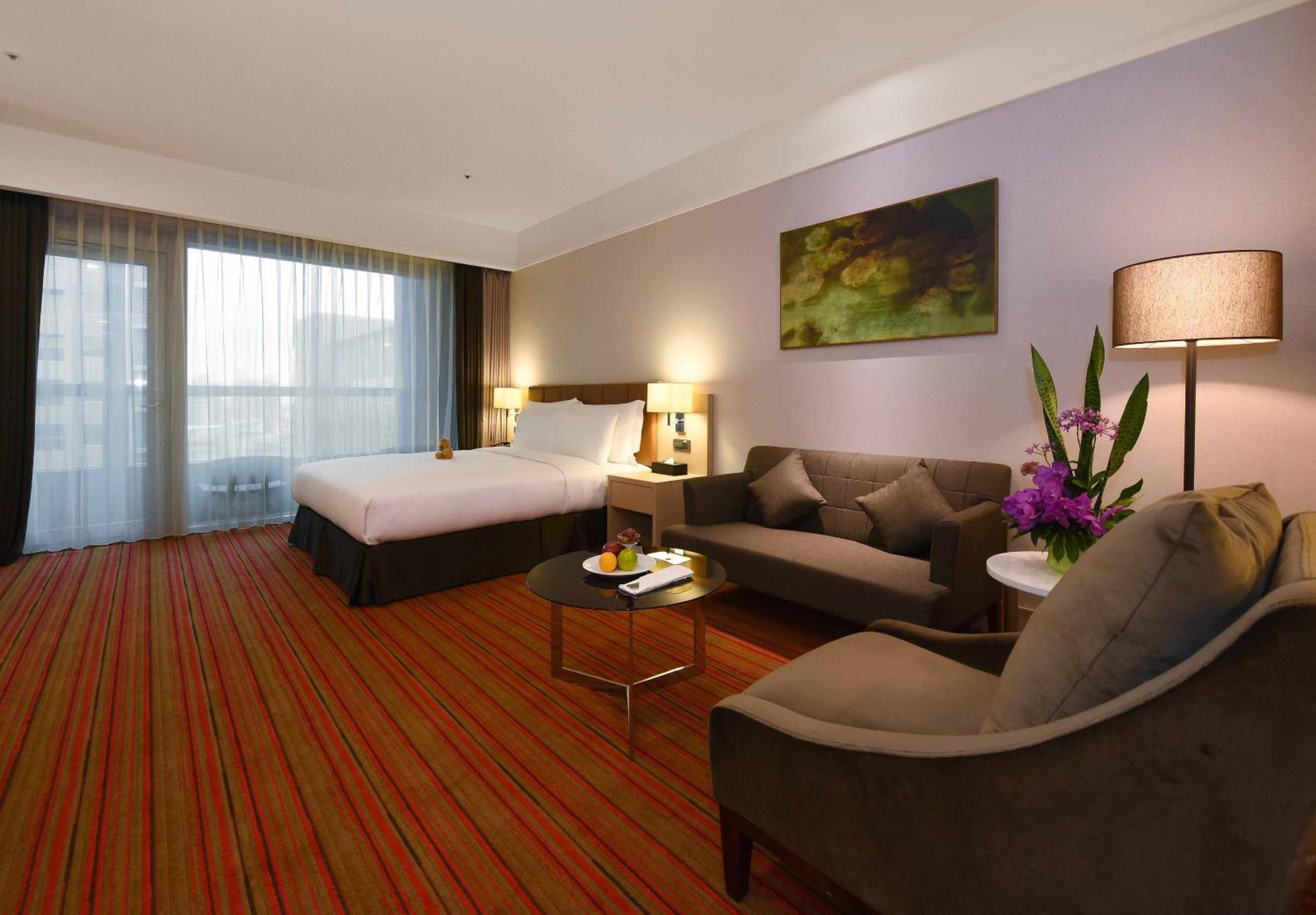 Fullon Hotel Taoyuan Airport Access Mrt A8 Guishan Eksteriør bilde Deluxe Room